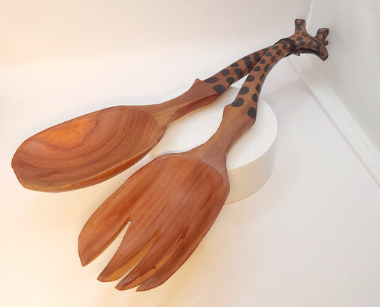 Mbouh Na-sah (Hands of a White Man)