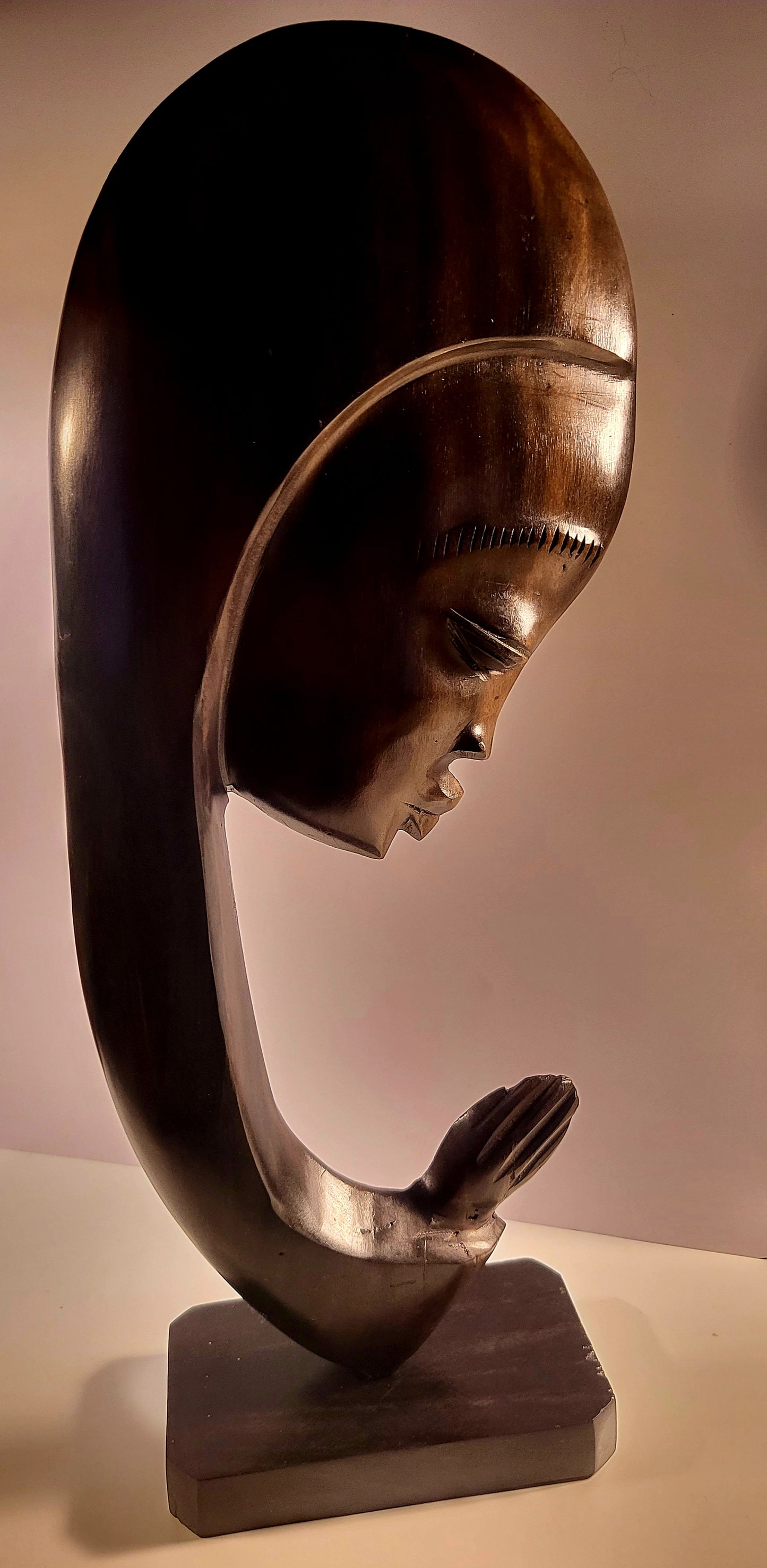 Nah’ Nlonne Nyi-nyi (Praying Woman)