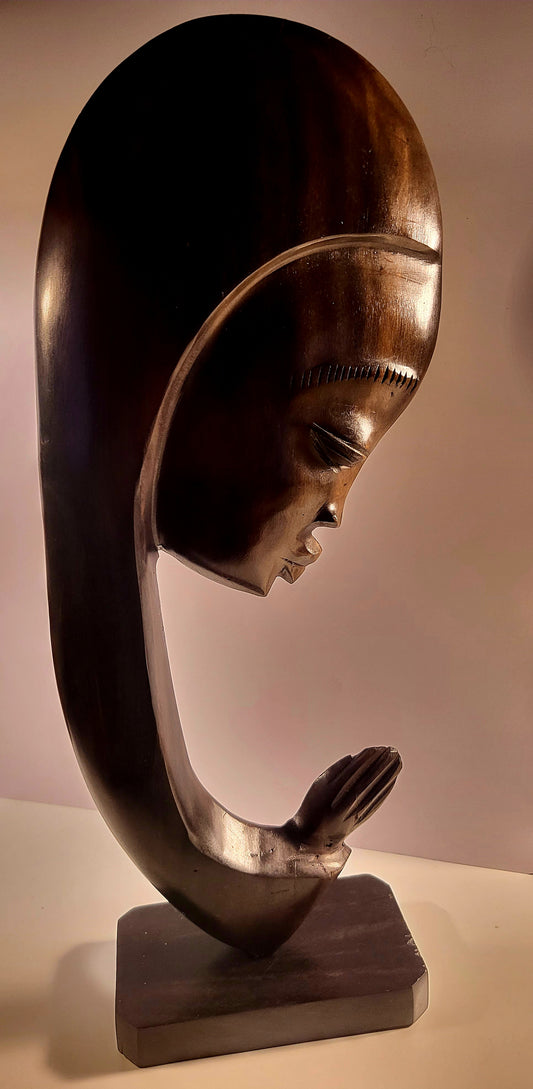 Nah’ Nlonne Nyi-nyi (Praying Woman)