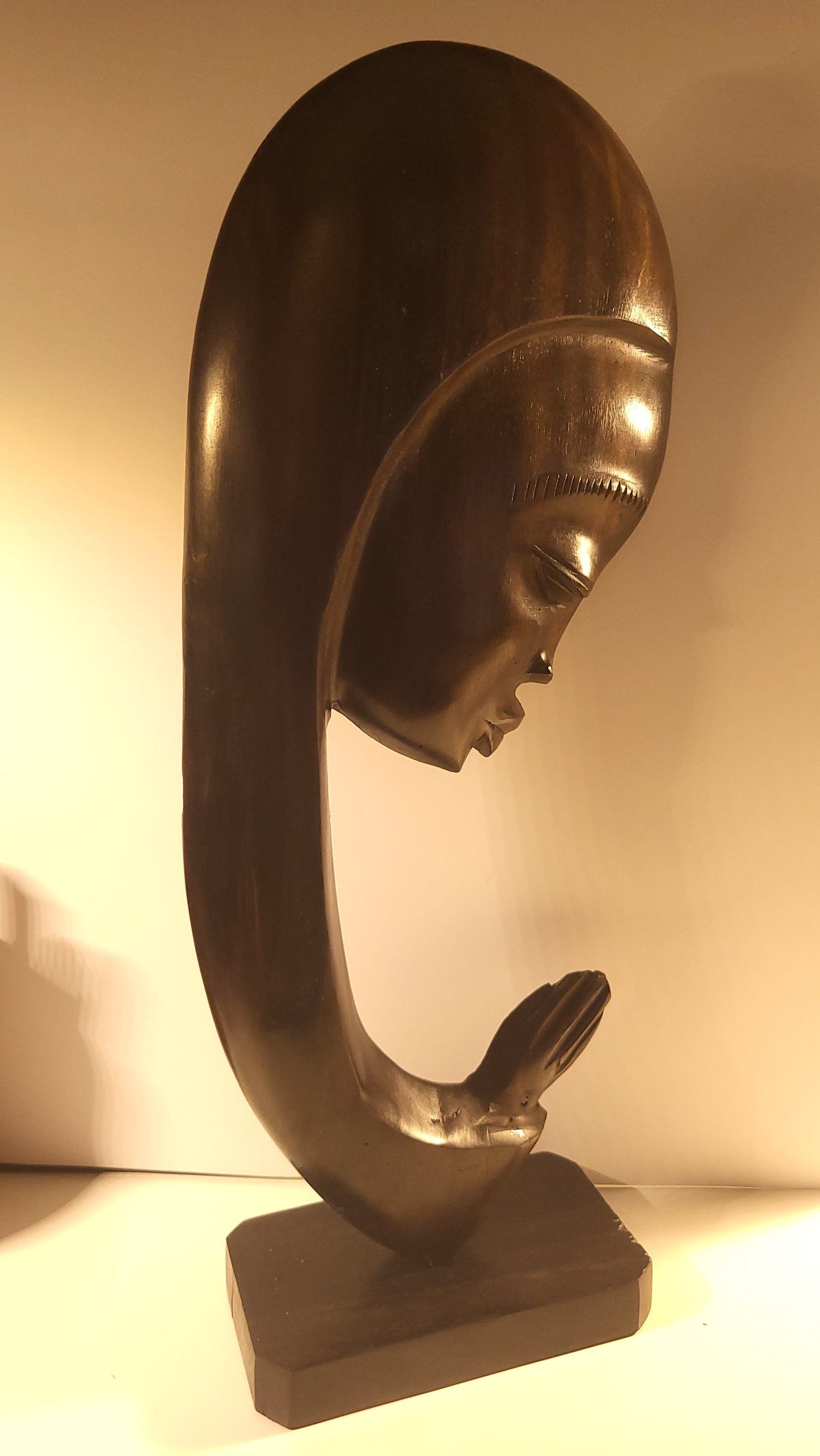 Nah’ Nlonne Nyi-nyi (Praying Woman)